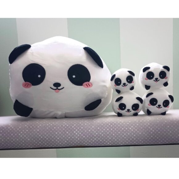 Cute Panda Stuffed Animals 16 Inch with 4 Panda Babies in Mommy‘s